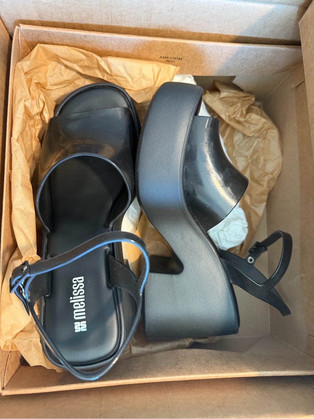 Melissa Black Gloss Platform Slingback Sandals New in Box Size 7 - Picture 4 of 6